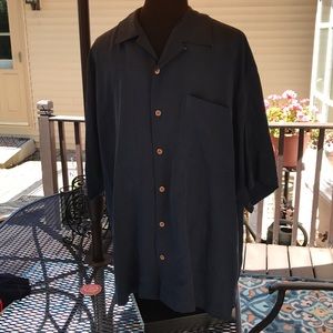 Tommy Bahama shirt like new